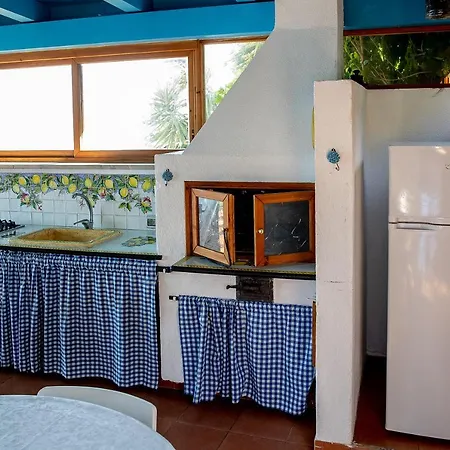 Villa Con Piscina Vista Mare