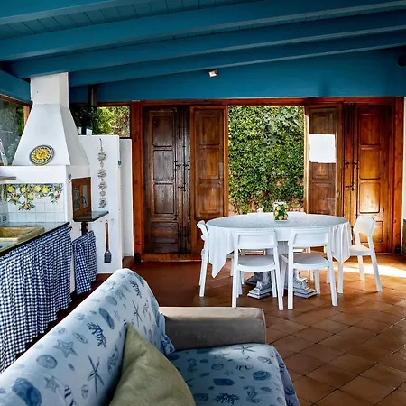 Con Piscina Vista Mare *