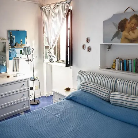 Con Piscina Vista Mare Santo Stefano di Camastra